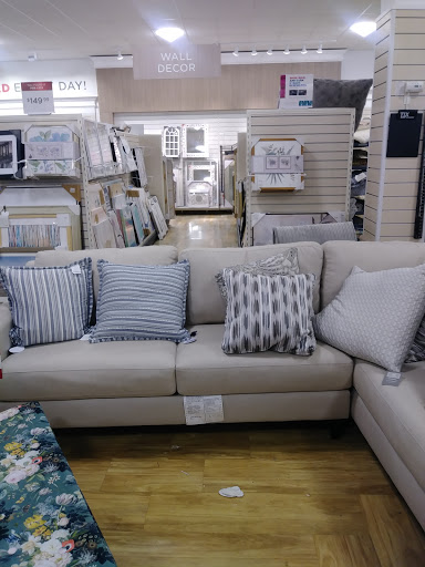 Department Store «HomeGoods», reviews and photos, 423 Boston Post Rd, Port Chester, NY 10573, USA