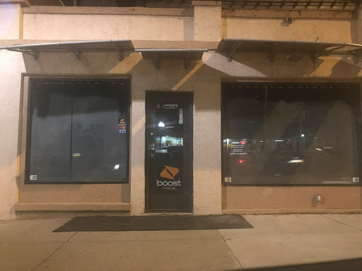 Broadway Cellular KC, 3912 Broadway, Kansas City, MO 64111, USA, 