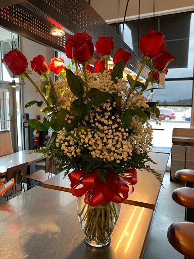 Florist «Flowers By Elena», reviews and photos, 95 Broadway, Methuen, MA 01844, USA