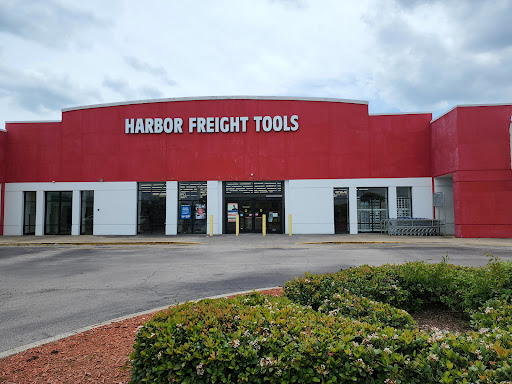 Hardware Store «Harbor Freight Tools», reviews and photos, 323 E Merritt Island Causeway, Merritt Island, FL 32952, USA