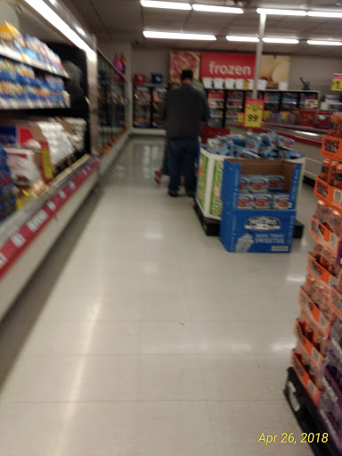 Grocery Store «Save-A-Lot», reviews and photos, 1117 E Commercial St, Springfield, MO 65803, USA