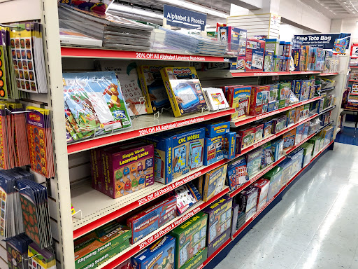 Educational Supply Store «Lakeshore Learning Store», reviews and photos, 969 Central Park Ave, Scarsdale, NY 10583, USA