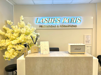LASHES PARIS (MJ FORMATIONS) - Extensions de cils, candy lips, microblading, blanchiment dentaire... à Cergy