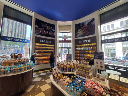 Chocolate Shop «Ghirardelli Chocolate», reviews and photos, 2 New Montgomery St, San Francisco, CA 94105, USA