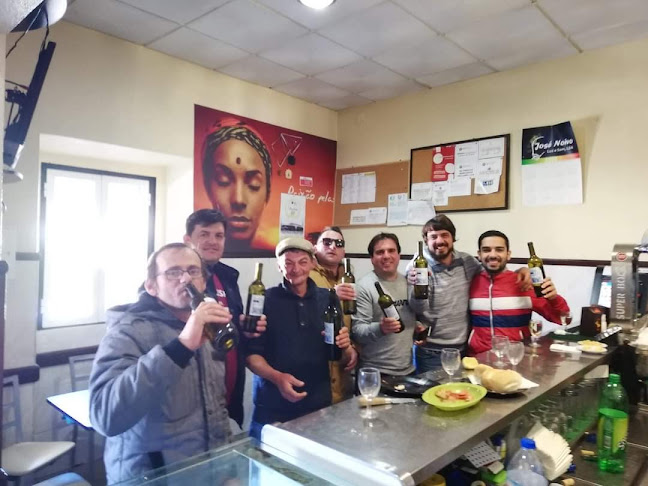 Comentários e avaliações sobre o Maurício & Rodrigues - Café Do Largo, Lda.