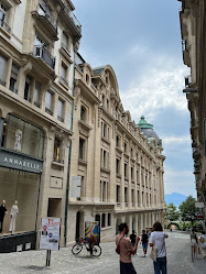 Rue de Bourg Street