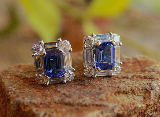 Jewelry Store «All That Glitters», reviews and photos, 2616 W Colorado Ave #18, Colorado Springs, CO 80904, USA