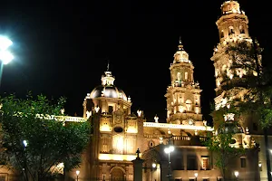 Turisteando en Michoacán image