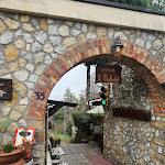 Photo n°4 de l'avis de hyung.e fait le 15/04/2024 à 11:36 sur le  I Malardot à Torriana