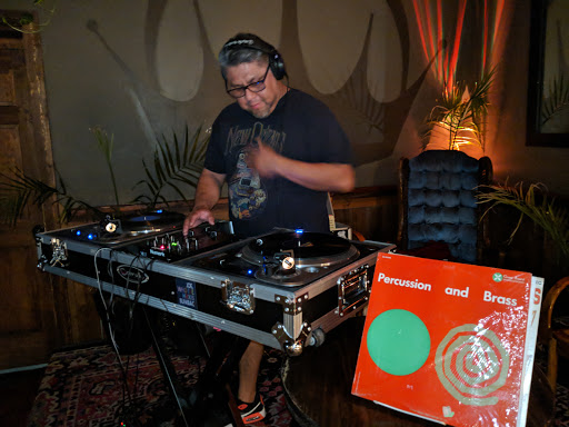 Bar «Crown Liquors», reviews and photos, 2821 N Milwaukee Ave, Chicago, IL 60618, USA