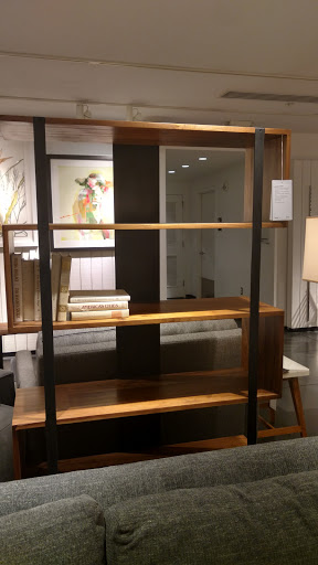 Furniture Store «Crate and Barrel», reviews and photos, 555 Bellevue Way NE, Bellevue, WA 98004, USA