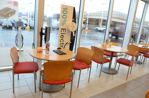 Nissan Dealer «Thomas Nissan», reviews and photos, 1427 N Larkin Ave, Joliet, IL 60435, USA