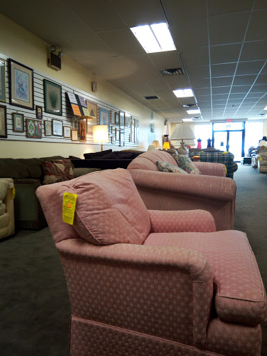Thrift Store «Sunday Breakfast Penndel Thrift Store», reviews and photos, 71 Bellevue Ave, Penndel, PA 19047, USA