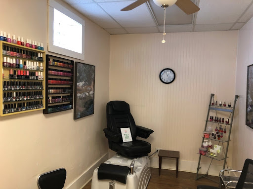 Hair Salon «Village Hair Co», reviews and photos, 2 S Vernon St, Sunbury, OH 43074, USA