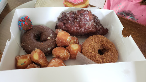 Donut Shop «Donut Palace», reviews and photos, 3164 NW 185th Ave, Portland, OR 97229, USA