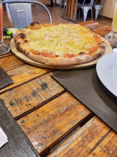 Mediterraneo Pizzas Artesanales