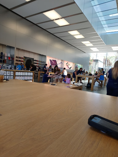 Computer Store «Apple Scottsdale Quarter», reviews and photos, 15169 N Scottsdale Rd, Scottsdale, AZ 85254, USA