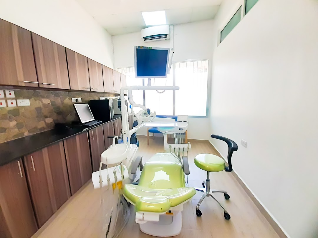 Dental Clinic- Husain Specialized Polyclinic Limited (Dar es Salaam, Tanzania)
