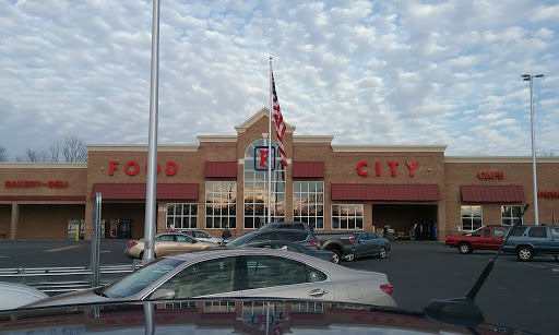 Supermarket «Food City», reviews and photos, 1317 Virginia Ave, Bristol, TN 37620, USA