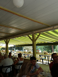 Atmosphère du Restaurant français Restaurant L'althéa (le bon coin) à Saint-Just-d'Ardèche - n°3