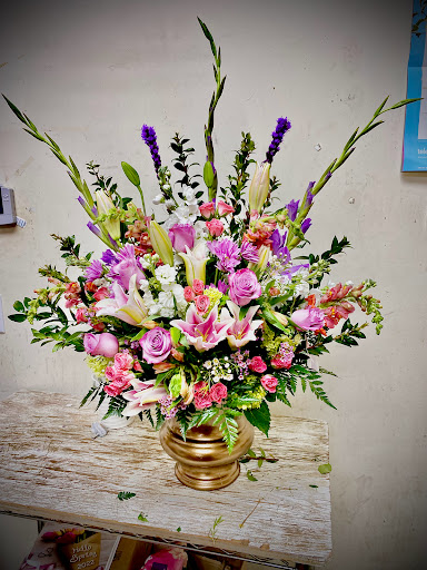 Florist «Flowers Of Marietta», reviews and photos, 1100 Johnson Ferry Rd #250B, Marietta, GA 30068, USA