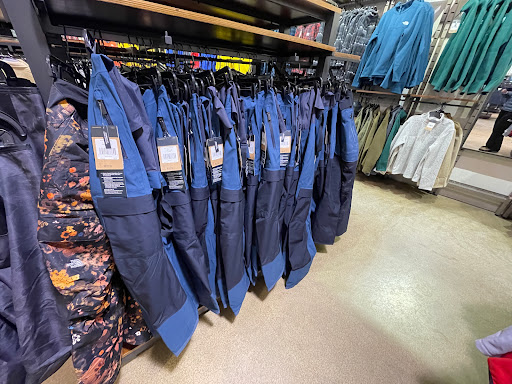 Clothing Store «The North Face Outlet», reviews and photos, 1201 Lighthouse Pl, Michigan City, IN 46360, USA