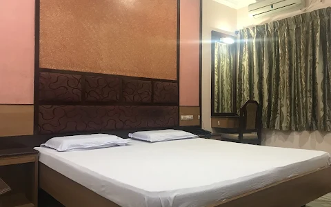 Hotel Vasantham image