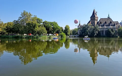 Lake of the City Park image