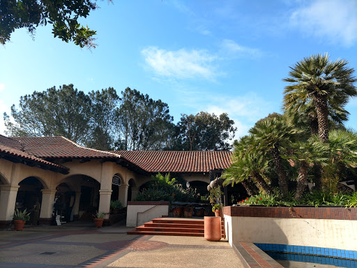 Shopping Mall «West Village Shopping Center», reviews and photos, 162 S Rancho Santa Fe Rd, Encinitas, CA 92024, USA