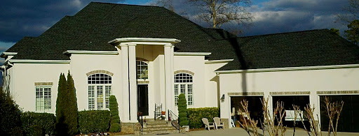 Southeast Roofs & Exteriors in Huntersville, North Carolina