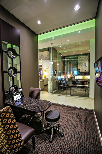 Jeweler «Lewis Jewelers - Clear Lake», reviews and photos, 19335 Gulf Fwy #4, Webster, TX 77598, USA