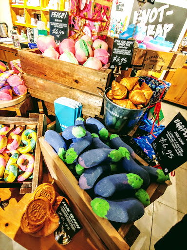 Cosmetics Store «Lush», reviews and photos, 1001 Aliceanna St, Baltimore, MD 21202, USA