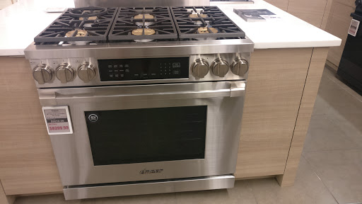 Appliance Store «Albert Lee Appliance - Tukwila», reviews and photos, 404 Strander Blvd, Tukwila, WA 98188, USA