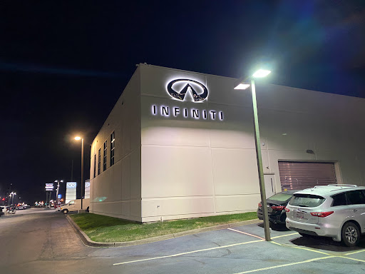 Car Dealer «Louisville INFINITI», reviews and photos, 8 Swope Autocenter Dr, Louisville, KY 40299, USA