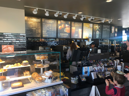 Shopping Mall «Golden Cove Shopping Center», reviews and photos, 31176 Hawthorne Blvd, Rancho Palos Verdes, CA 90275, USA