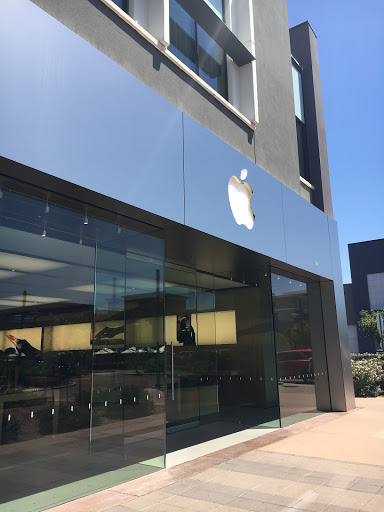 Computer Store «Apple SanTan Village», reviews and photos, 2218 E Williams Field Rd, Gilbert, AZ 85295, USA