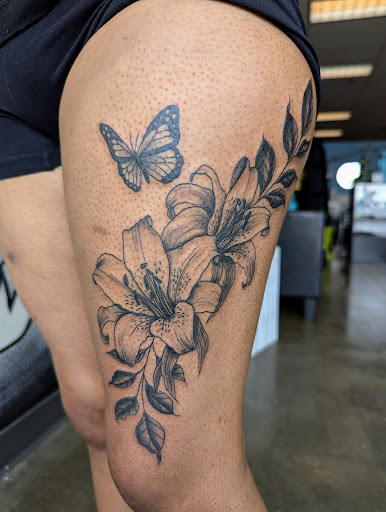 Explore flower tattoo ideas, creative tattoo ideas in Storm Lake, available at 900 Tattoo