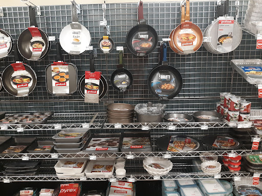 Grocery Store «Family Fare Supermarket», reviews and photos, 1801 Valley View Dr, Council Bluffs, IA 51503, USA