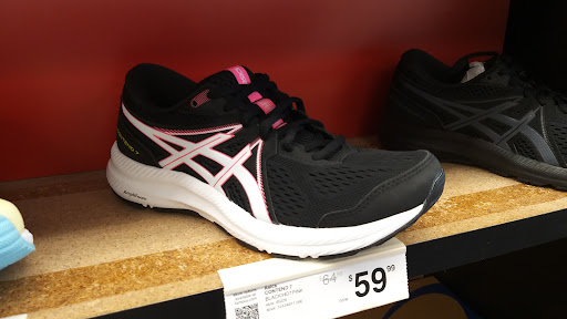 Shoe Store «Famous Footwear», reviews and photos, 8004 Denton Hwy, Watauga, TX 76148, USA