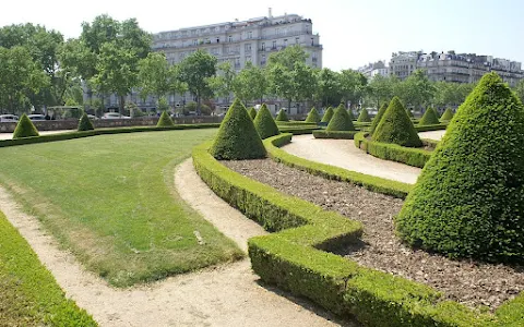 Intendant Garden image