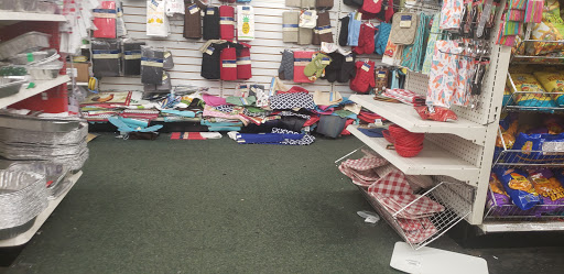 Dollar Store «Dollar Tree», reviews and photos, 8418 Van Nuys Blvd, Panorama City, CA 91402, USA