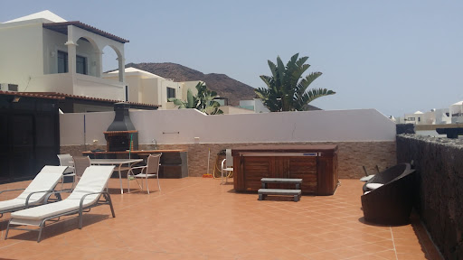 Limpiezas Arteaga lanzarote en Arrecife, Las Palmas de Gran Canaria