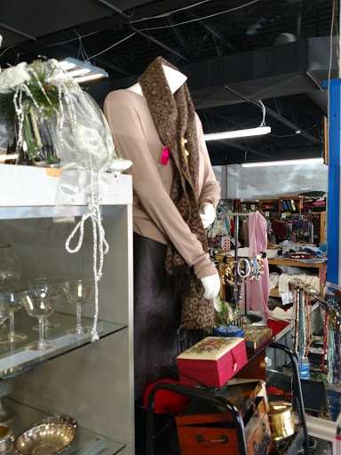 Thrift Store «Freedom Treasures Resale Store», reviews and photos, 7570 Cooley Lake Rd, Waterford Twp, MI 48327, USA