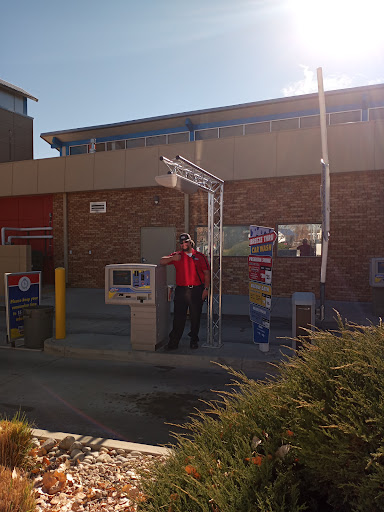 Car Wash «Breeze Thru Car Wash - Main St Longmont», reviews and photos, 2025 Main St, Longmont, CO 80501, USA