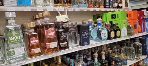 Liquor Store «Universal Fine Wine & Spirits», reviews and photos, 1542 US-19, Holiday, FL 34691, USA