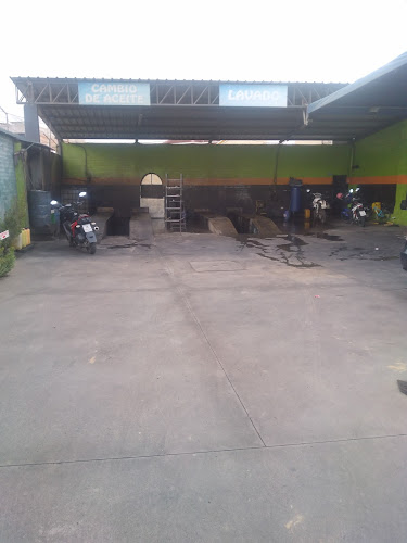 Opiniones de Lavadora y Lubricadora "LIAN" en Ibarra - Servicio de lavado de coches