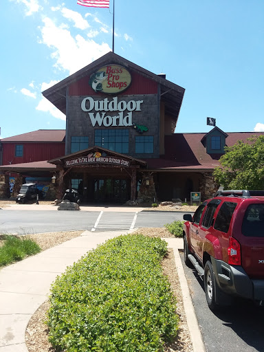 Sporting Goods Store «Bass Pro Shops», reviews and photos, 6425 Daniel Burnham Dr, Portage, IN 46368, USA