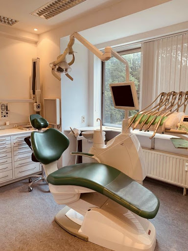 Kleopatra Karamigkou Dentiste Bruxelles