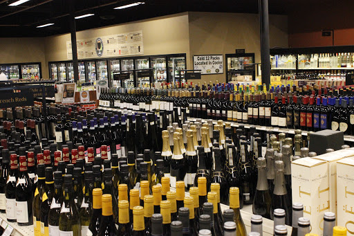 Liquor Store «Andover Classic Wines», reviews and photos, 209 N Main St, Andover, MA 01810, USA