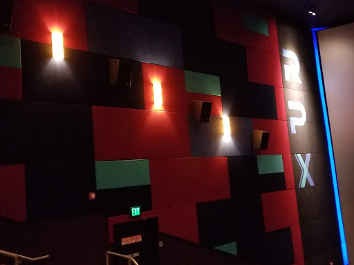 Movie Theater «Regal Cinemas Issaquah Highlands 12 IMAX & RPX», reviews and photos, 940 NE Park Dr, Issaquah, WA 98029, USA